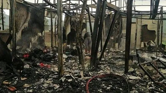Marmaris Değirmenyanı'nda prefabrik ev tamamen yandı