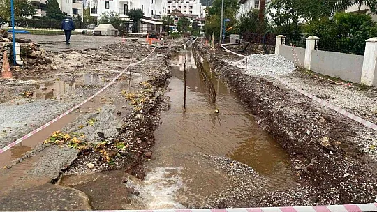 Marmaris'e 24 saatte 175 kilogram yağmur ve dolu yağdı