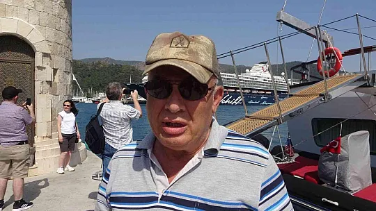 Marmaris'e gelen dev yolcu gemisi esnafın yüzünü güldürdü
