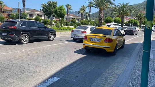 Tatilcilerin dönüş yolculuğu başladı