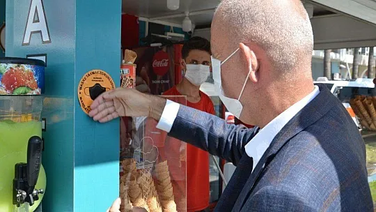 Marmaris Kaymakamı Ertuğ Şevket Aksoy maske denetimi yaptı