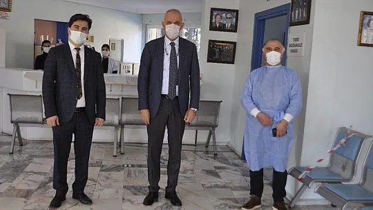 Marmaris Kaymakamı Ertuğ Şevket Aksoy Covid-19 aşısını yaptırdı