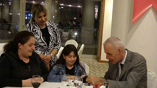 Marmaris Kaymakamı iftar programında çocukları sevindirdi