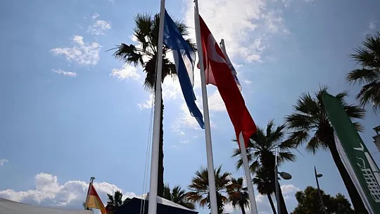 Plajlar Sezona Hazırlandı