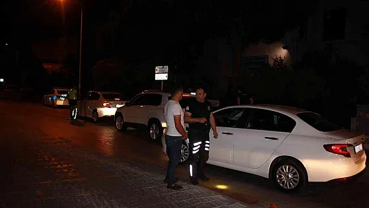 Marmaris polisi, huzur ve güven uygulamalarına devam ediyor