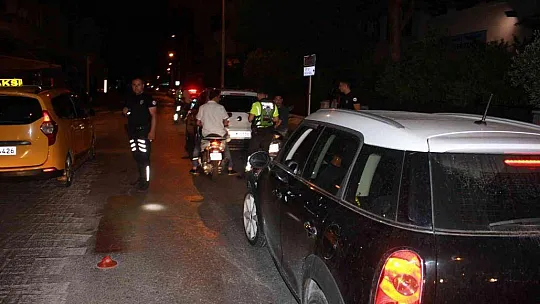 Marmaris polisi, huzur ve güven uygulamalarına devam ediyor