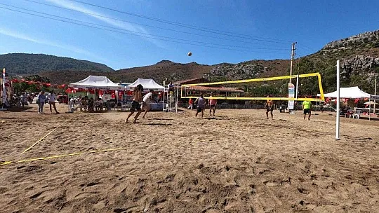 Marmaris Selimiye'de plaj voleybolu heyecanı başlıyor