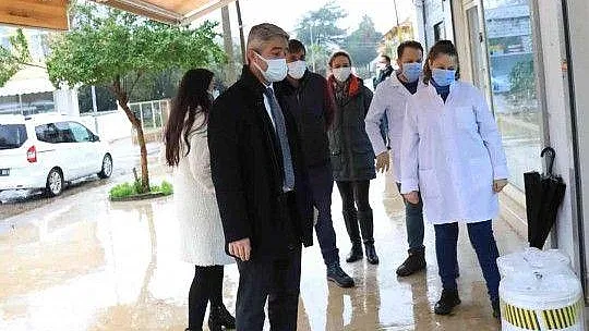 Marmaris'te 'Çevre Dostu Atık İlaç Projesi' başlatıldı