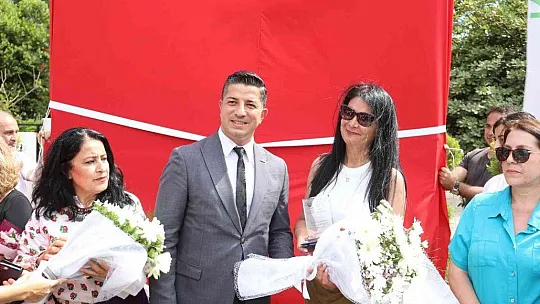 Marmaris'te 25 bin taştan oluşan Atatürk mozaik anıtı açıldı