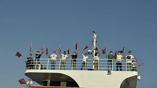 Marmaris'te 30 Ağustos Zafer Bayramı denizde, karada ve havada bayraklar ile kutlandı