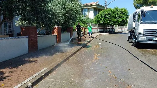 Marmaris'te 9 günde 3 bin ton çöp toplandı