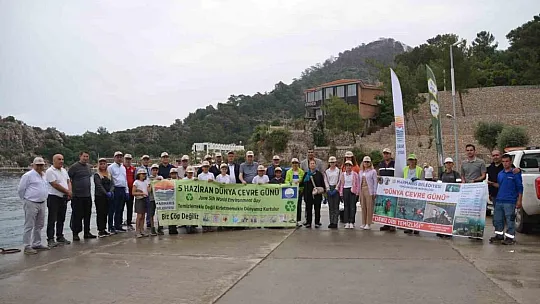 Belediye başkanları ve öğrenciler temizlik yaptı