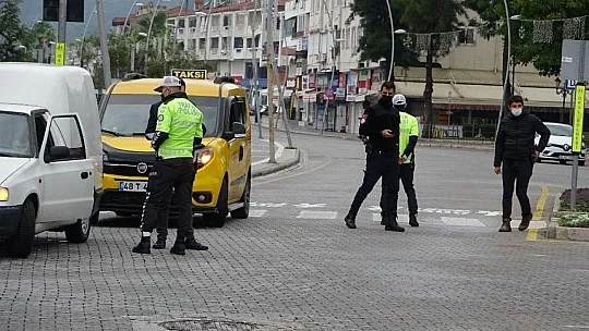 Marmaris'te denetimler devam ediyor