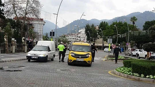 Marmaris'te denetimler devam ediyor