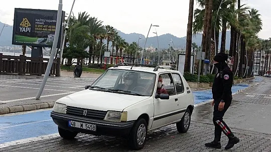 Marmaris'te denetimler devam ediyor