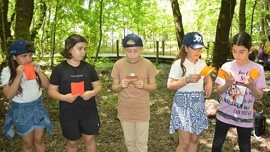 Ekoloji için buluşan öğrenciler doğa içinde çevreyi tanıdı