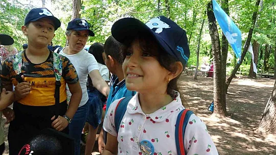 Ekoloji için buluşan öğrenciler doğa içinde çevreyi tanıdı