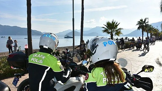 Marmaris'te emniyetten ve zabıtadan megafonlu uyarı