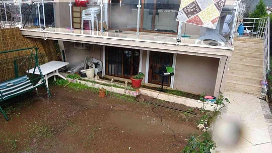 Marmaris'te evleri basan sel suları tahliye ediliyor