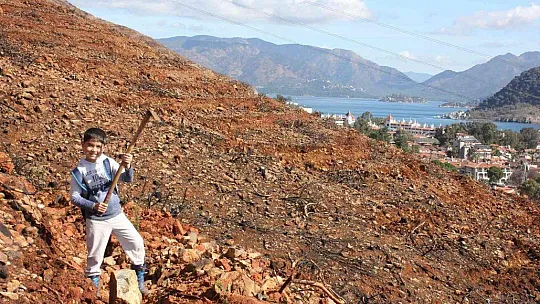 Marmaris'te gönüllüler fidan ve tohum dikimlerine devam ediyor