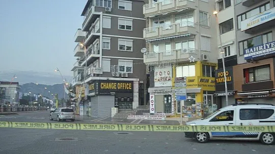 Marmaris'te hafta sonu sahilde yürümek yasaklandı