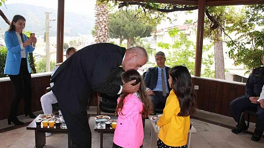 Marmaris'te ilçe protokolü Ramazan Bayramı'nı kutladı