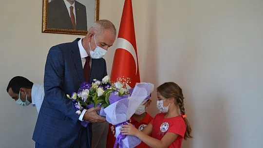 Marmaris'te İlköğretim Haftası törenler ile kutlandı