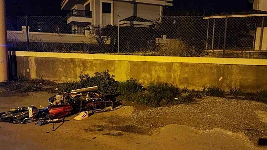 MARMARİS'TE KAMYONETLE MOTOSİKLET ÇARPIŞTI 1 ÖLÜ