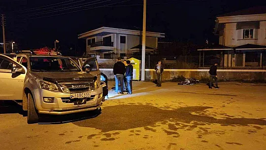 MARMARİS'TE KAMYONETLE MOTOSİKLET ÇARPIŞTI 1 ÖLÜ