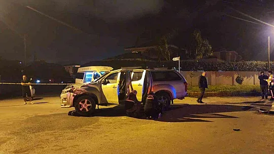 MARMARİS'TE KAMYONETLE MOTOSİKLET ÇARPIŞTI 1 ÖLÜ