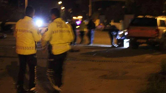 MARMARİS'TE KAMYONETLE MOTOSİKLET ÇARPIŞTI 1 ÖLÜ