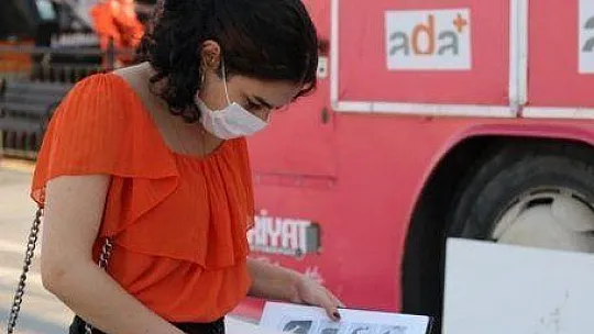 Marmaris'te kitapseverler edebiyatçılarla bir araya geliyor