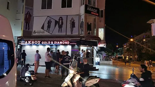Marmaris'te kuyumcuya silahlı saldırı: 1 yaralı