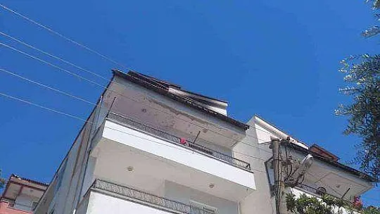 MARMARİS'TE MEYDANA GELEN İKİ YANGIN KORKUTTU