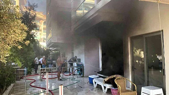 MARMARİS'TE MEYDANA GELEN İKİ YANGIN KORKUTTU