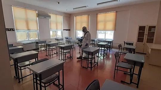 Marmaris'te okullar sınav öncesi dezenfekte edildi