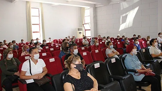 Marmaris'te okullarda başlayacak destek görevlileri eğitim aldı