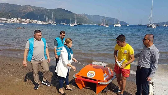 Marmaris'te plajlar temizlendi, mavi bayrak asıldı