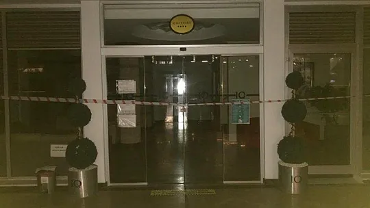 Marmaris'te ruhsatsız otel mühürlendi, turistler başka otellere yerleştirildi