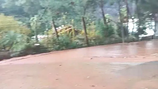 Marmaris'te sağanak yağış etkili oldu