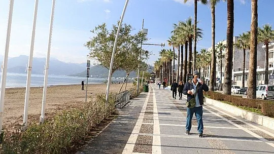 Marmaris'te sigara içilmeyen alanlara yenileri eklendi