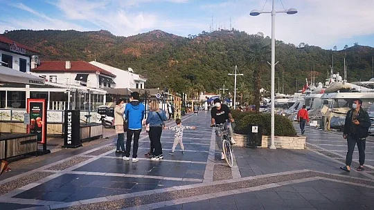 Marmaris'te sigara içilmeyen alanlara yenileri eklendi
