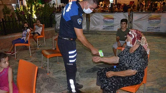Marmaris'te sosyal mesafeli klasik müzik konseri