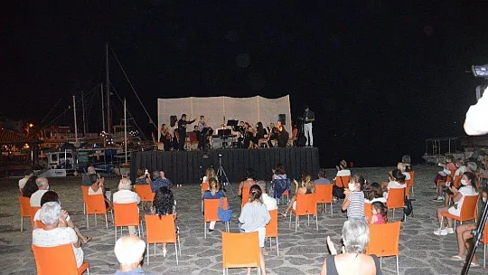 Marmaris'te sosyal mesafeli klasik müzik konseri
