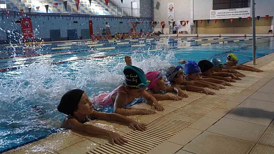 Marmaris'te tatil yaz kursları ile renkleniyor