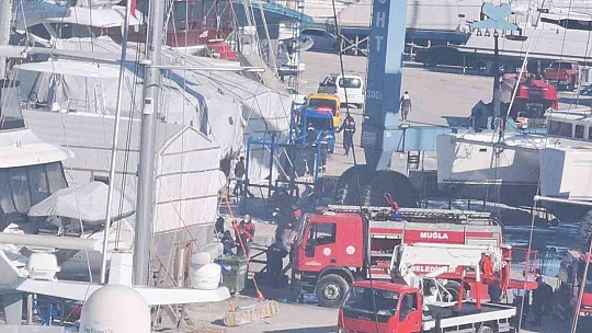 Marmaris'te tekne yangını