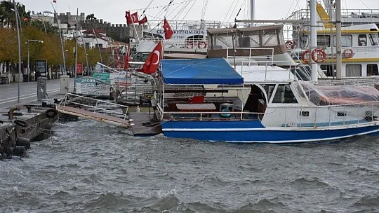 Marmaris'te yağmurlu hava etkisini sürdürüyor