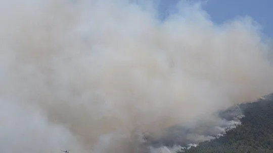 Marmaris'te yanan ormanlık alan havadan görüntülendi