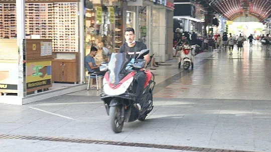 Marmaris'te yayalara açık yollarda motosiklet denetimi
