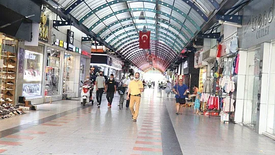 Marmaris'te yayalara açık yollarda motosiklet denetimi